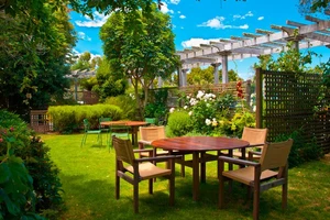 Démolir une pergola...