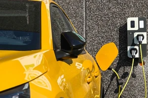 Véhicule électrique...